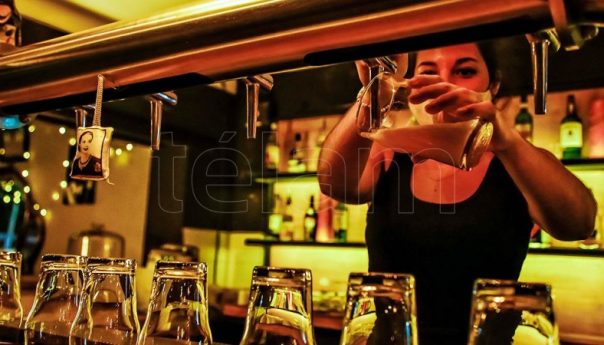 Extienden el Repro para trabajadoras y trabajadores independientes de sectores críticos - Télam