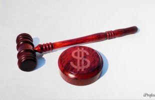 Para la Justicia, las deudas en dólares deben pagarse en dólares
