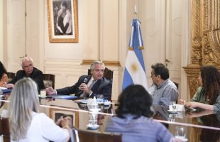 El Presidente garantizó defender la estabilidad de precios y controlar la inflación - Télam