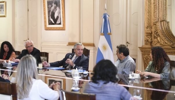 El Presidente garantizó defender la estabilidad de precios y controlar la inflación - Télam