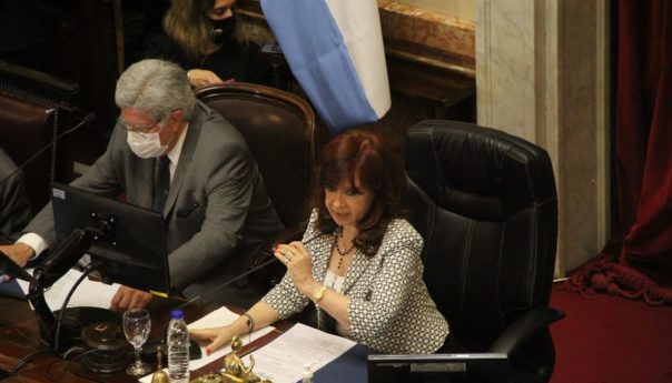 doble encuentro en recintos en previa electoral, con etiquetado y alivios fiscales