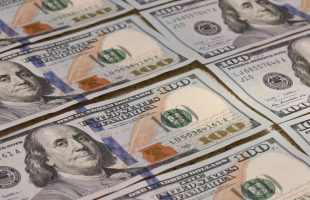 Dólar CCL cayó por quinta rueda consecutiva y perforó los $200
