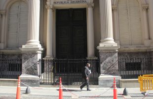 el BCRA volvió a prender la aspiradora de pesos para controlar el circulante durante el verano