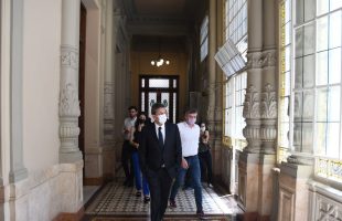el oficialismo en Diputados busca los votos ante el rechazo opositor