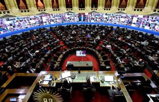 la ausencia de tres diputados de JxC le dio la victoria al oficialismo