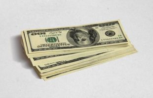 Podrá acceder a dólar oficial, sin impuestos, por indemnización
