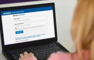 ¿Quién tiene derecho a la pensión por discapacidad y cuánto es?
