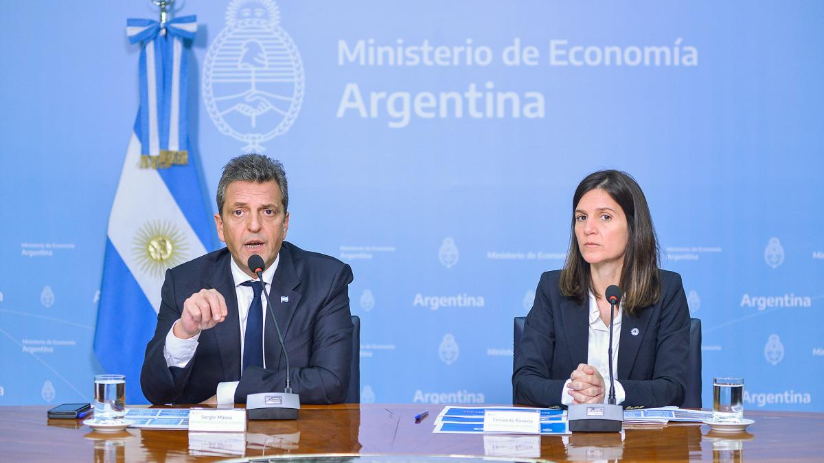 Se pone en marcha la inscripcin para cobrar el refuerzo anunciado por Sergio Massa y Fernanda Raverta 