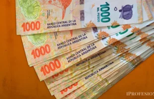 ¿Qué impuestos se pagan en una transferencia de dinero?