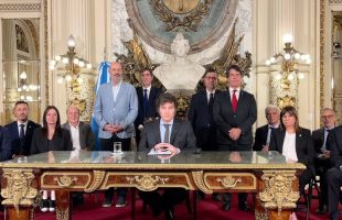 El DNU de Javier Milei esconde una reforma laboral profunda: ¿qué dicen abogados expertos?