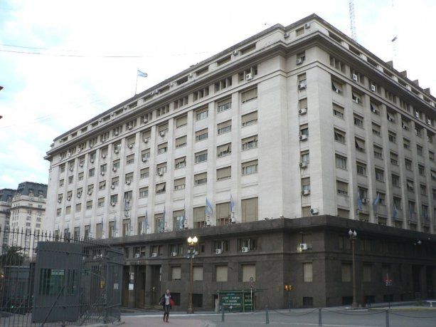 La decisión del Gobierno de suspender las transferencias no automáticas afectará las arcas de las provincias.