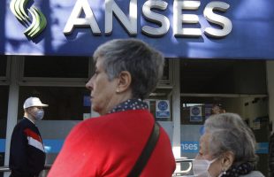 el Gobierno apura una nueva fórmula de movilidad