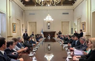 los ingresos de las provincias cayeron más de un 30% en el primer trimestre