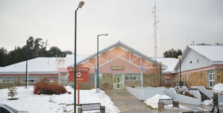 El Hospital Dr. Oscar Arraiz de Villa la Angostura.