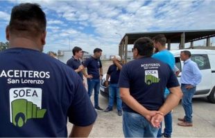 Aceiteros lanzó un paro total en repudio a la ley Bases que se trata en Diputados