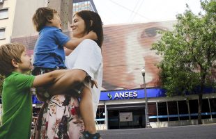 ¡Atención ANSES! ¿Cuántos hijos puedo tener para cobrar la AUH en octubre 2024?