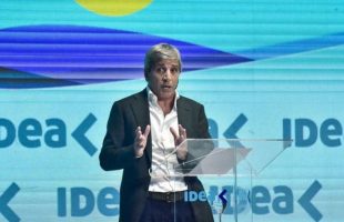 Luis Caputo cierra el año con una mejora real en la recaudación