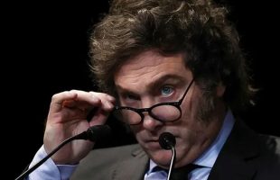 Un balance económico y político, para un fin de año, no tan balanceado
