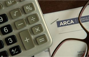 ARCA extiende un año el beneficio para que las pymes puedan descontar el impuesto a los créditos y débitos