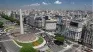 Grok diseñó imágenes de una realidad parela, en las que la ciudad tiene playa. 