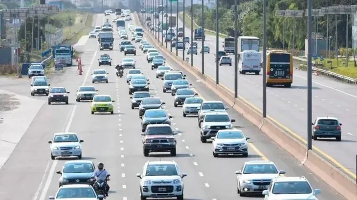 El pedido de Scioli se realizó en el inicio de la temporada de verano 2025, donde muchas familias se trasladan a su destino vacacional.