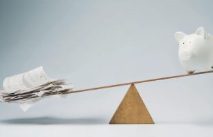 ¿Correcciones tributarias o reforma y sistema?